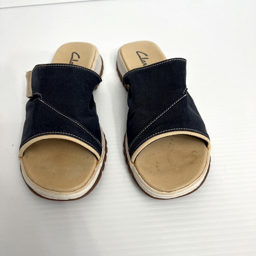 Clarks Sandal Canvas Slip On Adjustable Strap Rubber Lug Sole Navy blue Sz7M